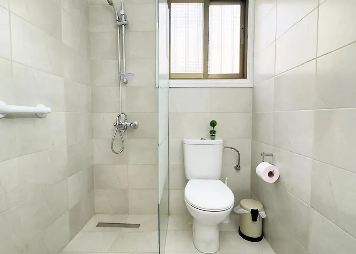 Sundybeach Beachfront 2bdr Dhekelia Διαμέρισμα