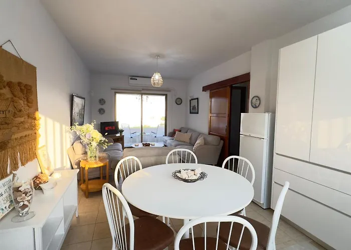 Sundybeach Beachfront 2bdr Dhekelia * Larnaca